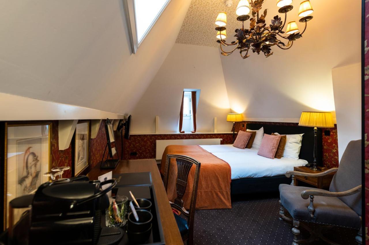 Grand Boutique Hotel-Restaurant Huis Vermeer เดเวนเตอร์ ห้อง รูปภาพ
