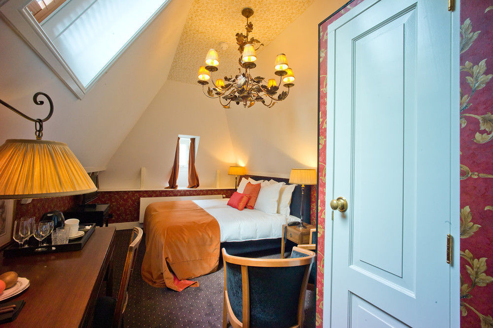 Grand Boutique Hotel-Restaurant Huis Vermeer เดเวนเตอร์ ภายนอก รูปภาพ